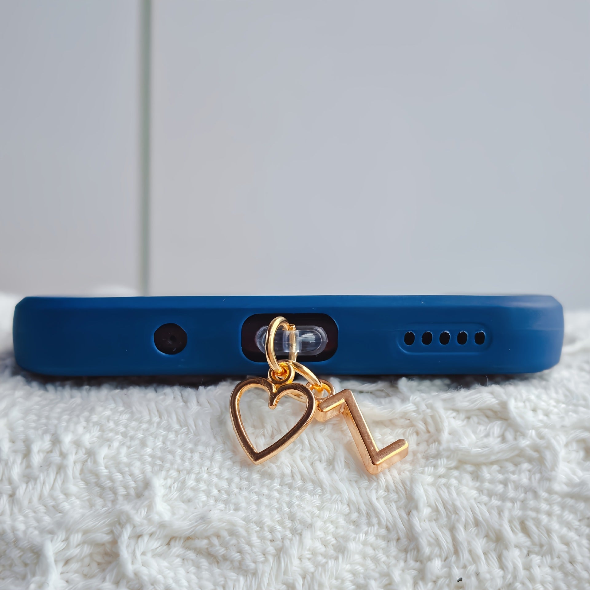 ⏰$9.99 ONLY ONE DAY🔥A-Z Letter Pendant Stylish Heart-Shaped Charging Port Dust Cover