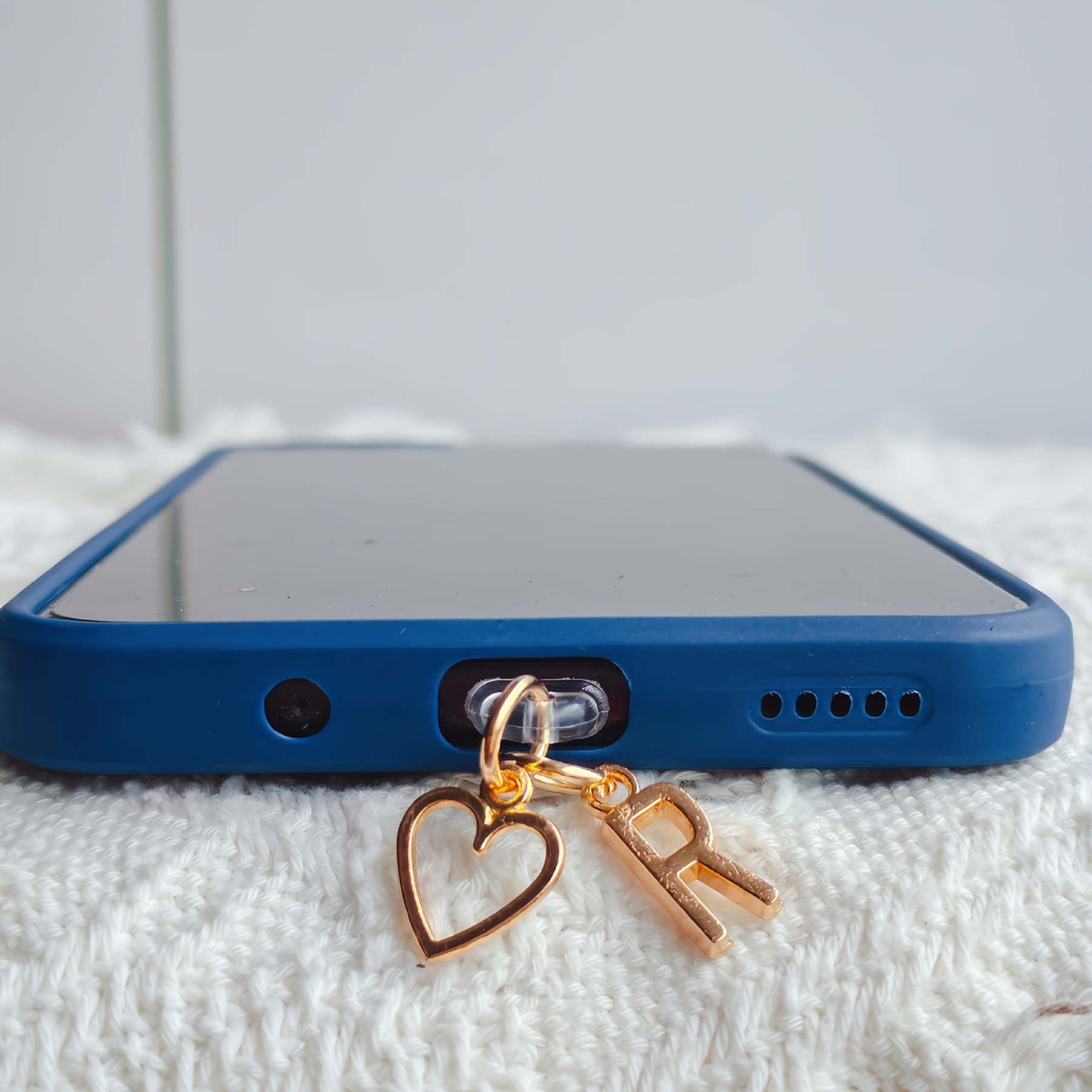 ⏰$9.99 ONLY ONE DAY🔥A-Z Letter Pendant Stylish Heart-Shaped Charging Port Dust Cover