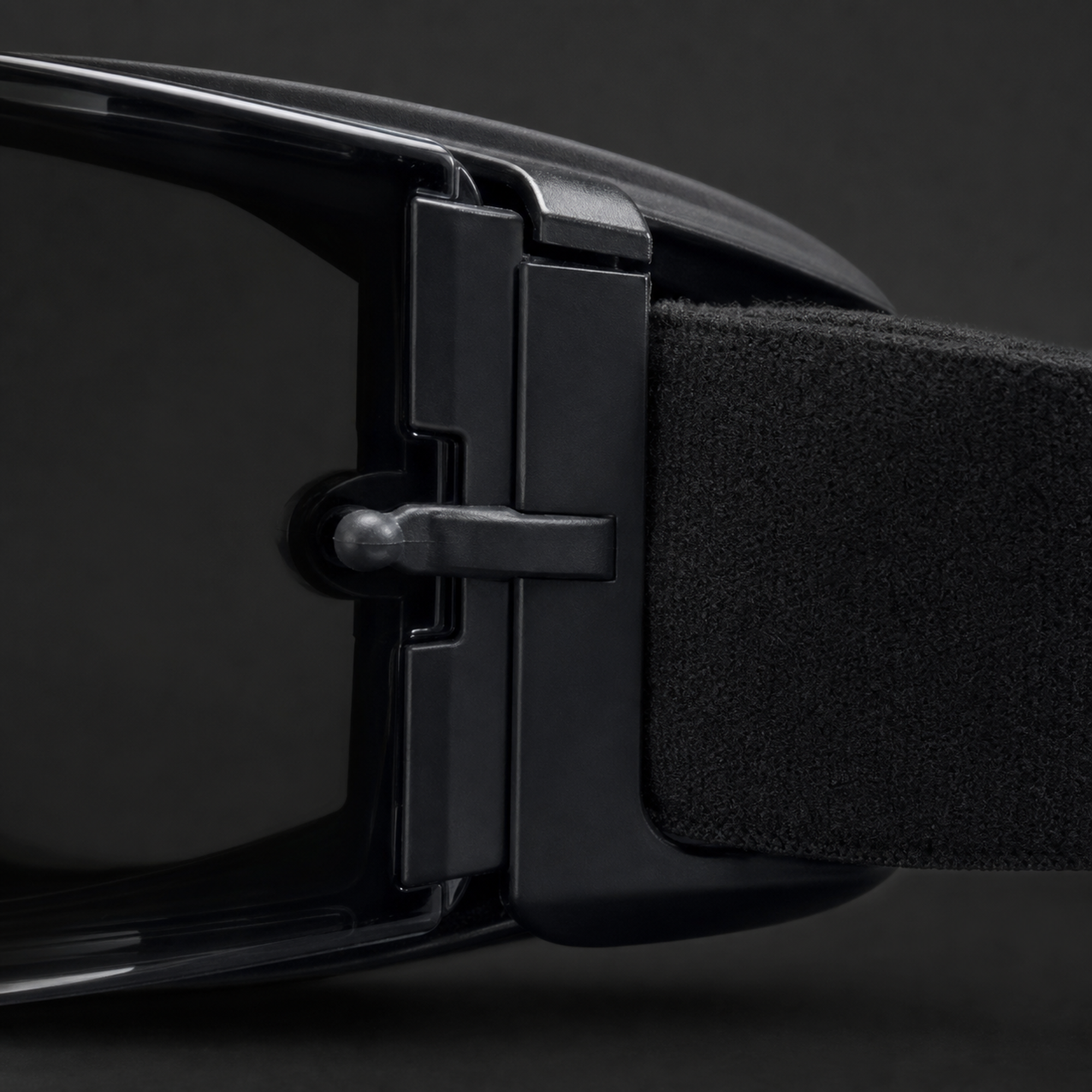 Close-up of side attachment and wide elastic strap