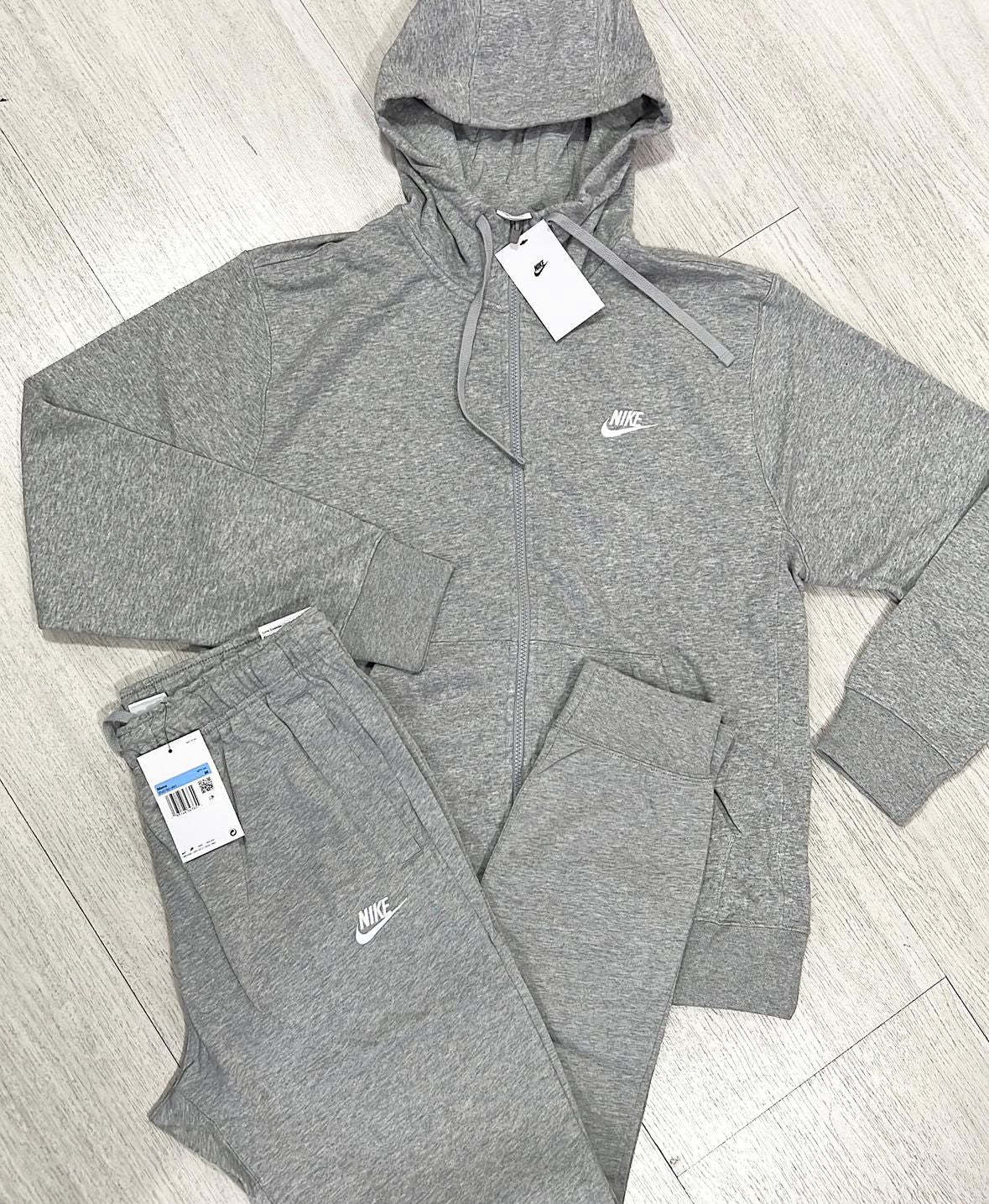 Club Set Gray
