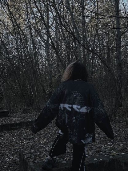 "Monster" black jersey