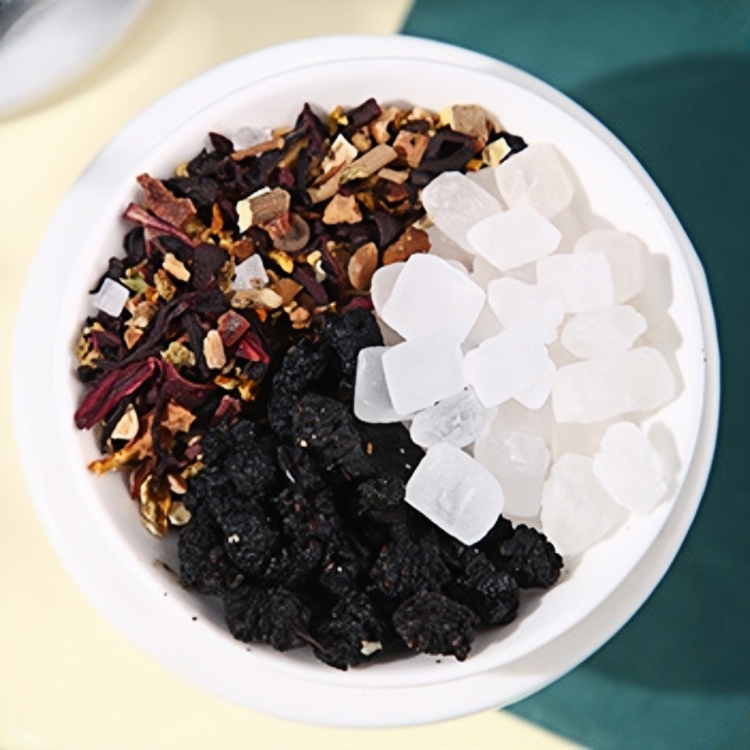 Sour Plum Drink (Suān Méi Tāng)