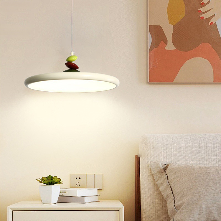 Frisbee Schlafzimmer Esstisch Kronleuchter