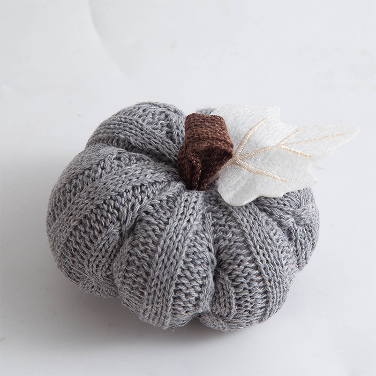 Kürbisdekorationen zum Erntedankfest