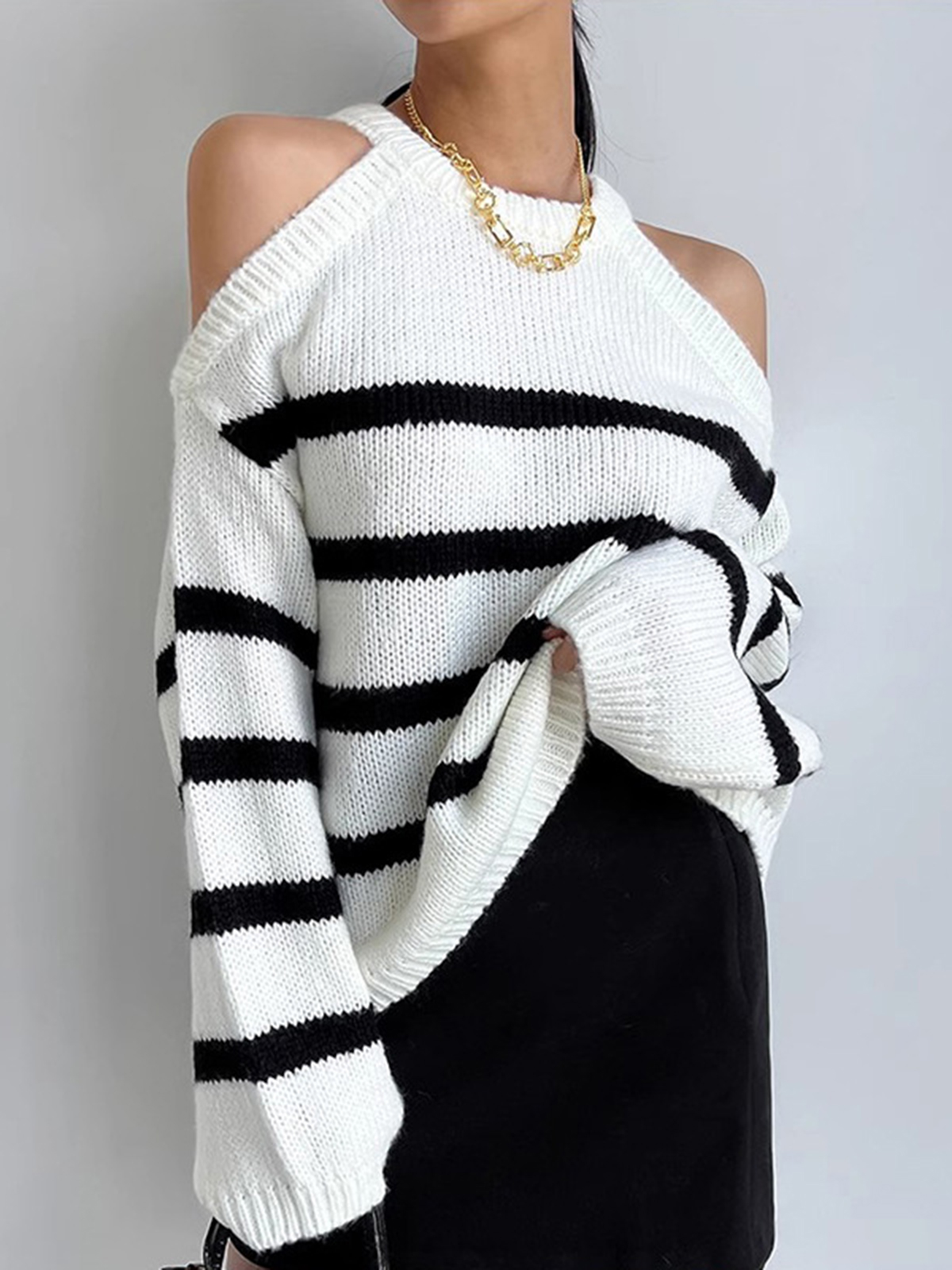Women's Round Neck Hollow Off-Shoulder Striped Sweater
