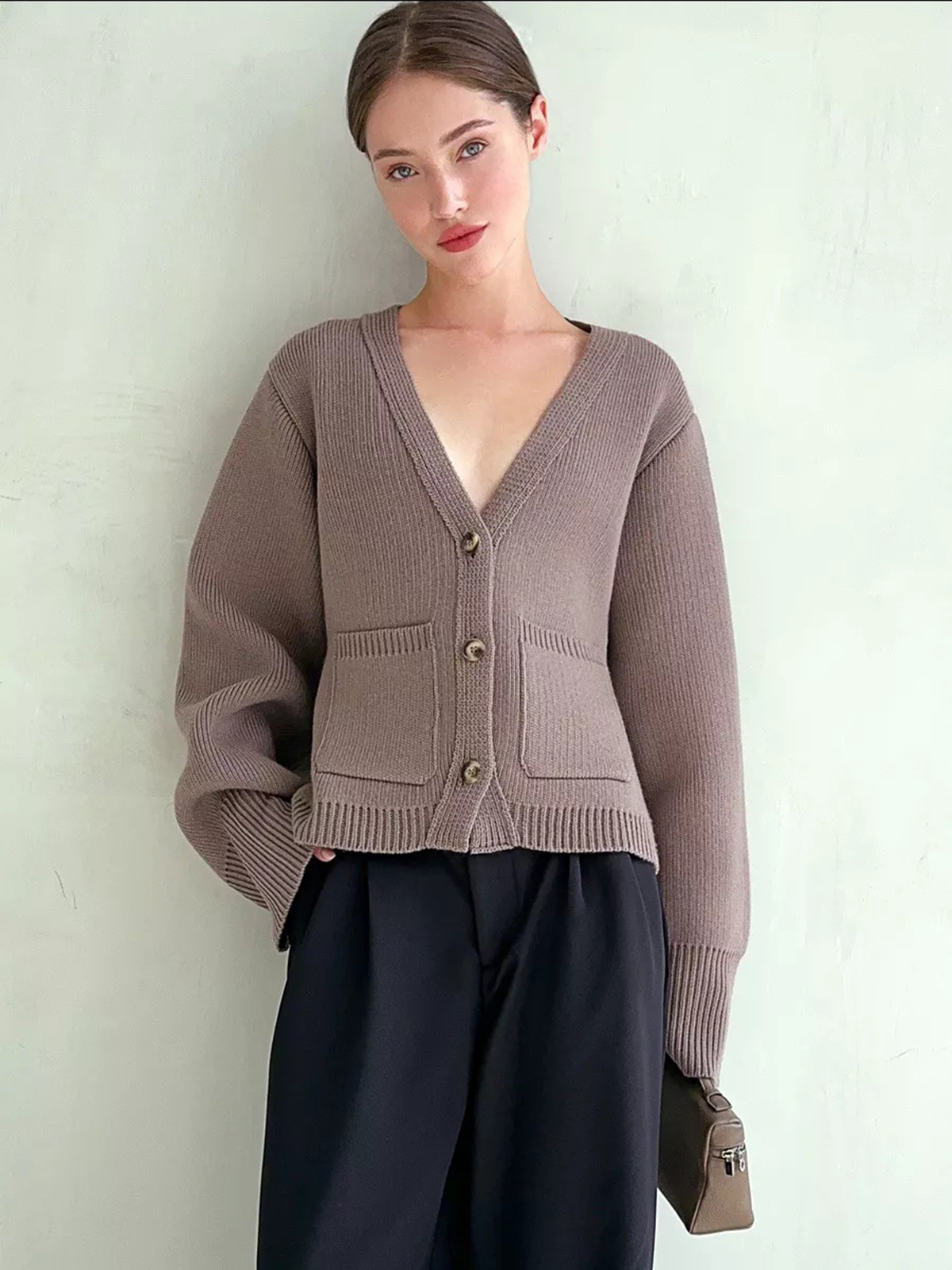 V-neck Pocket cardigan