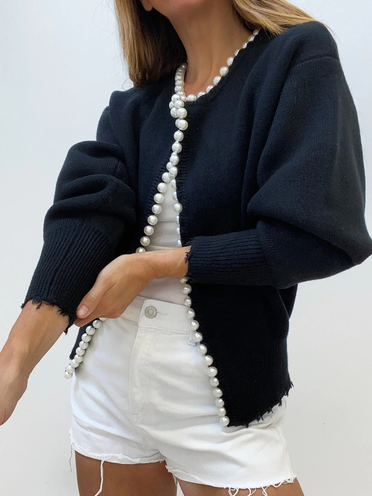 Women's Round Neck Pearl Trim Cropped Cardigan Sweater