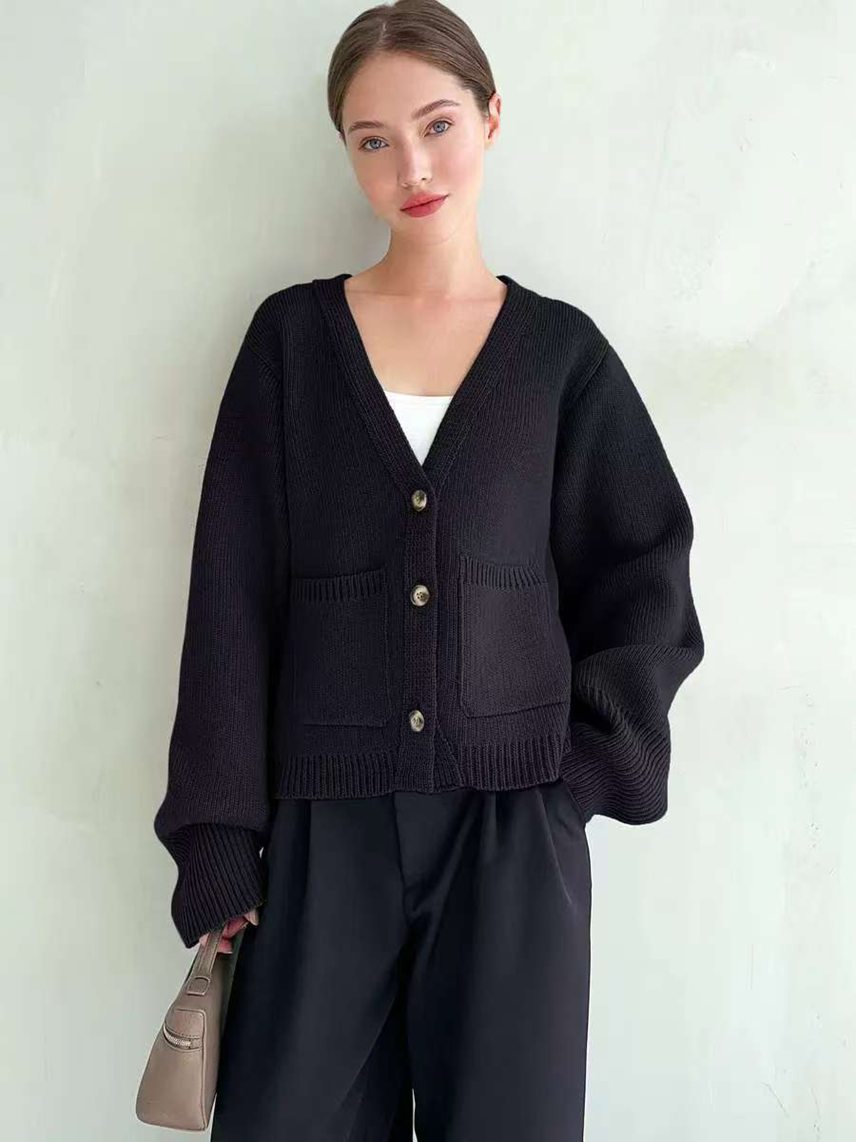 V-neck Pocket cardigan