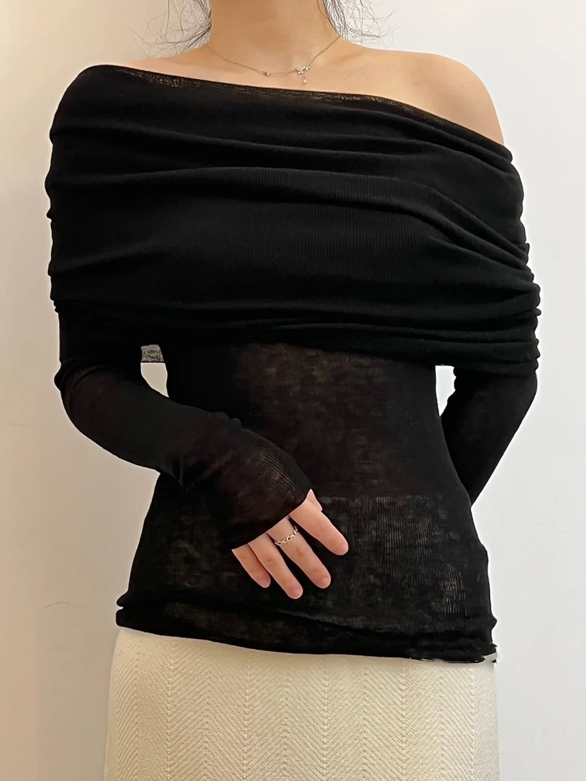 Off-shoulder Long Sleeved Sweater