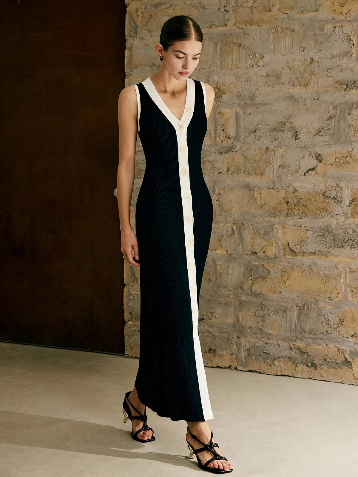 Contrast-Color Buttoned Sweater Dress