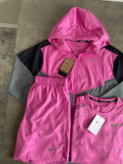 NIKE WINDRUNNER 3-PIECE SET - PINK/BLACK/GREY