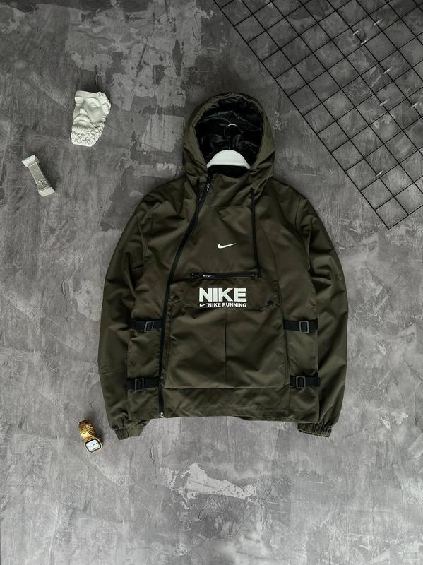 Water repellent windbreaker