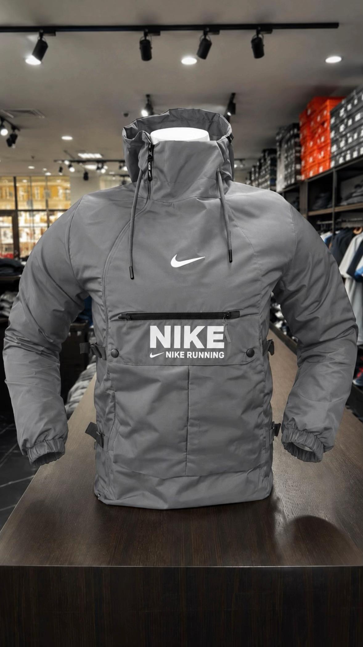 Water repellent windbreaker