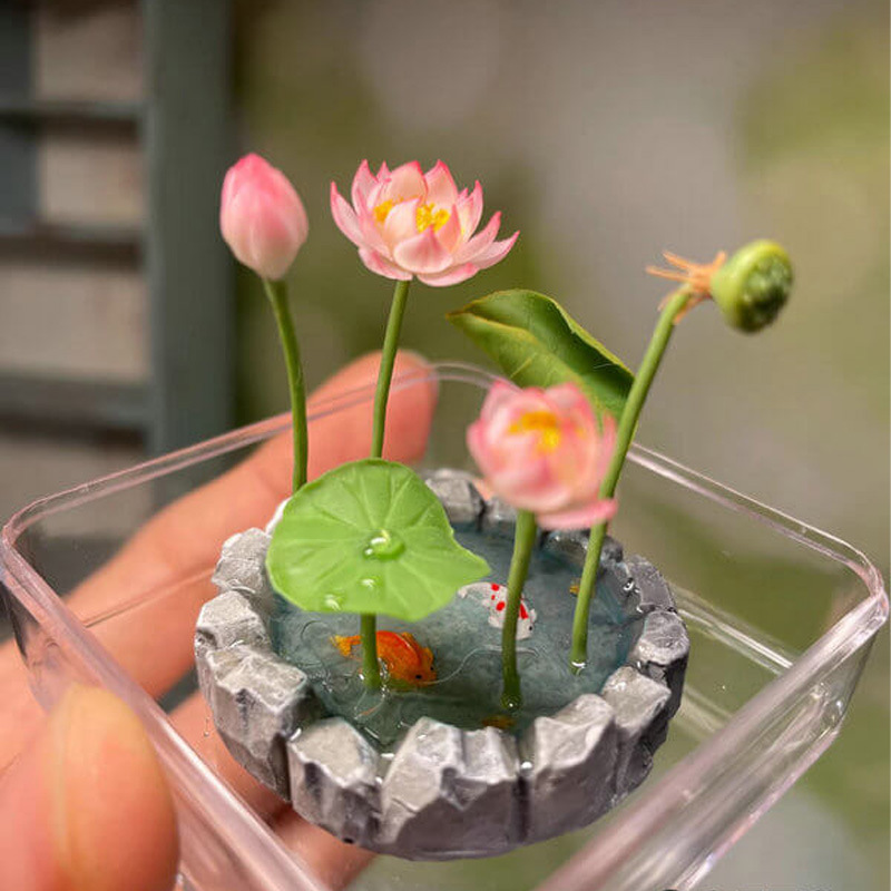 Miniature Book Flowers: A Fairy Tale in the Palm of Your Hand