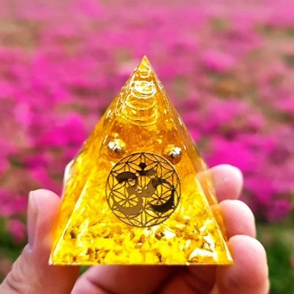 SageChoice  Natural Crystal Pyramids Orgone Chakra Meditation