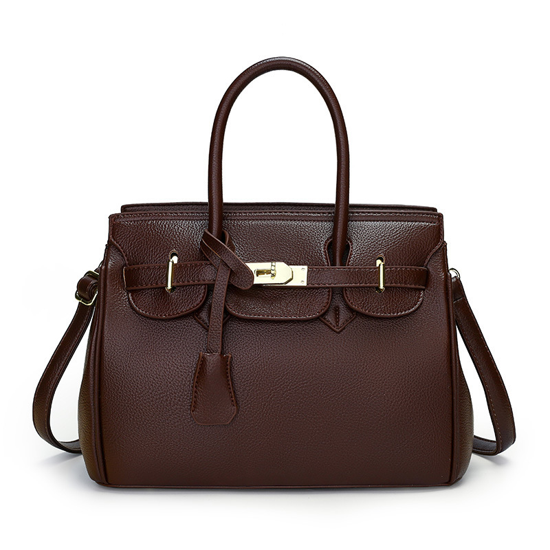 VN-B18Refined Elegance · Solid Leather Tassel Bag