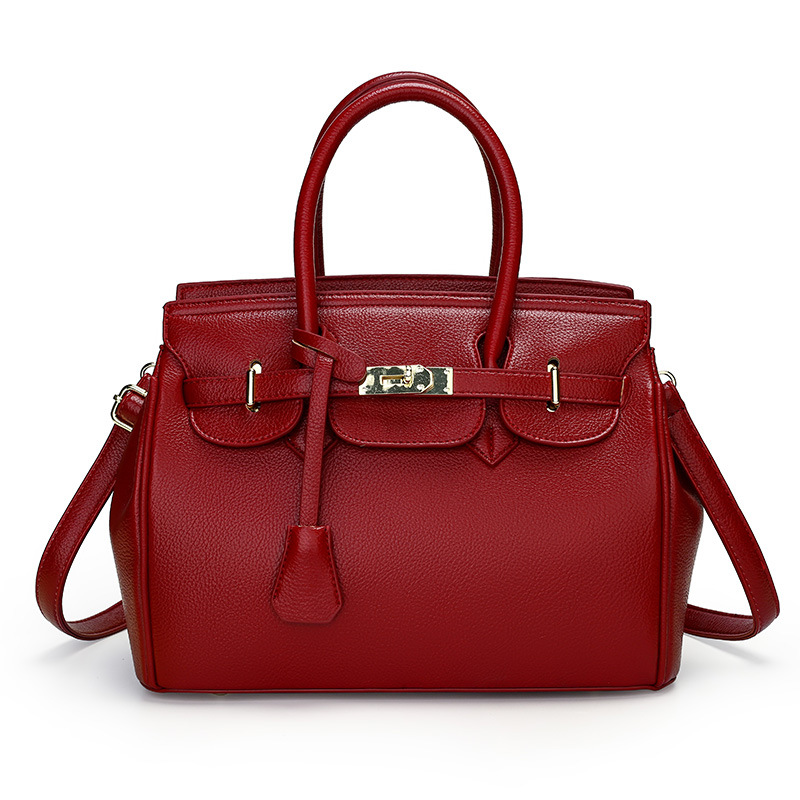 VN-B18Refined Elegance · Solid Leather Tassel Bag