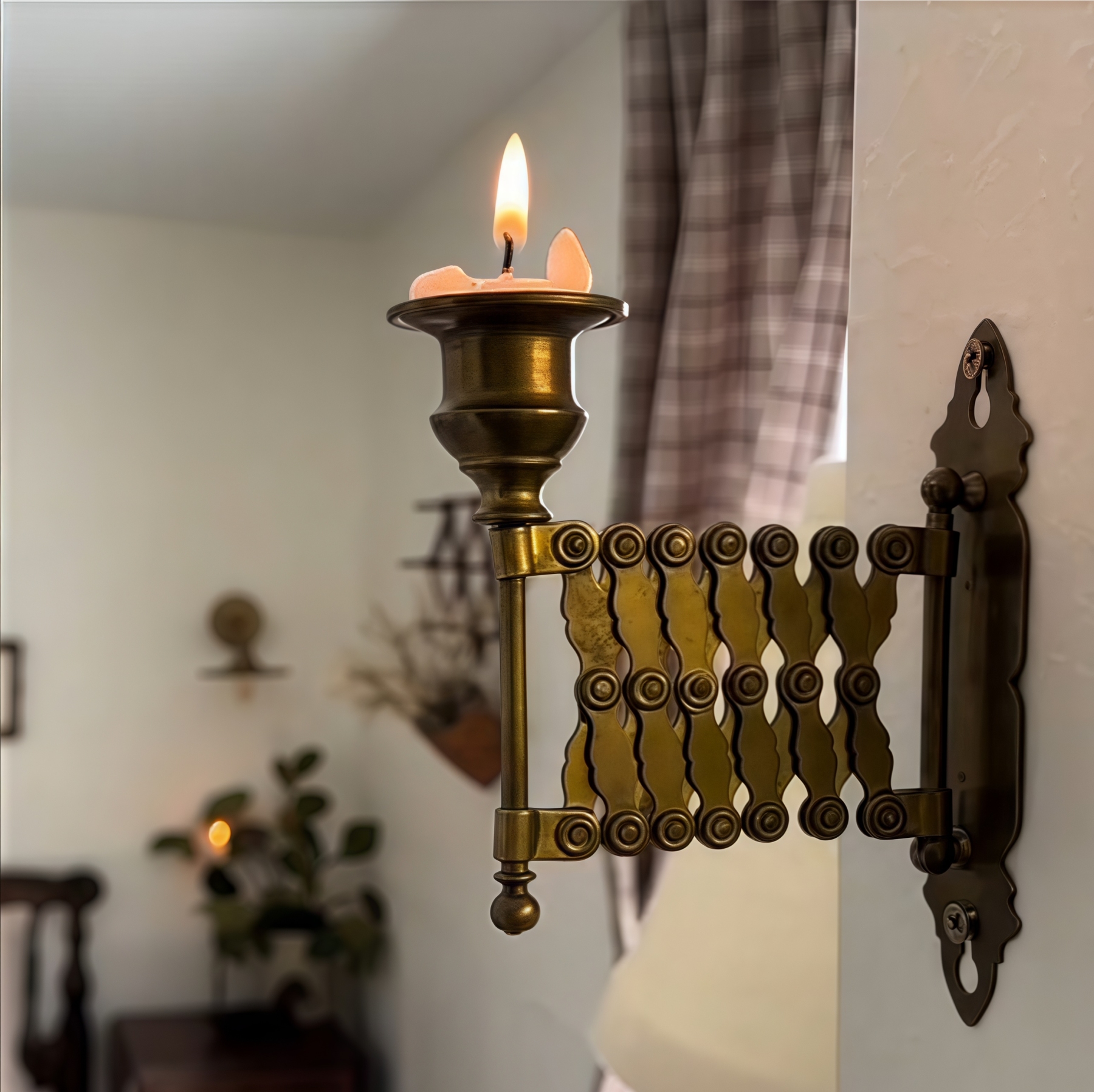 180° Rotatable Extending Wall-Mounted Candle Holder