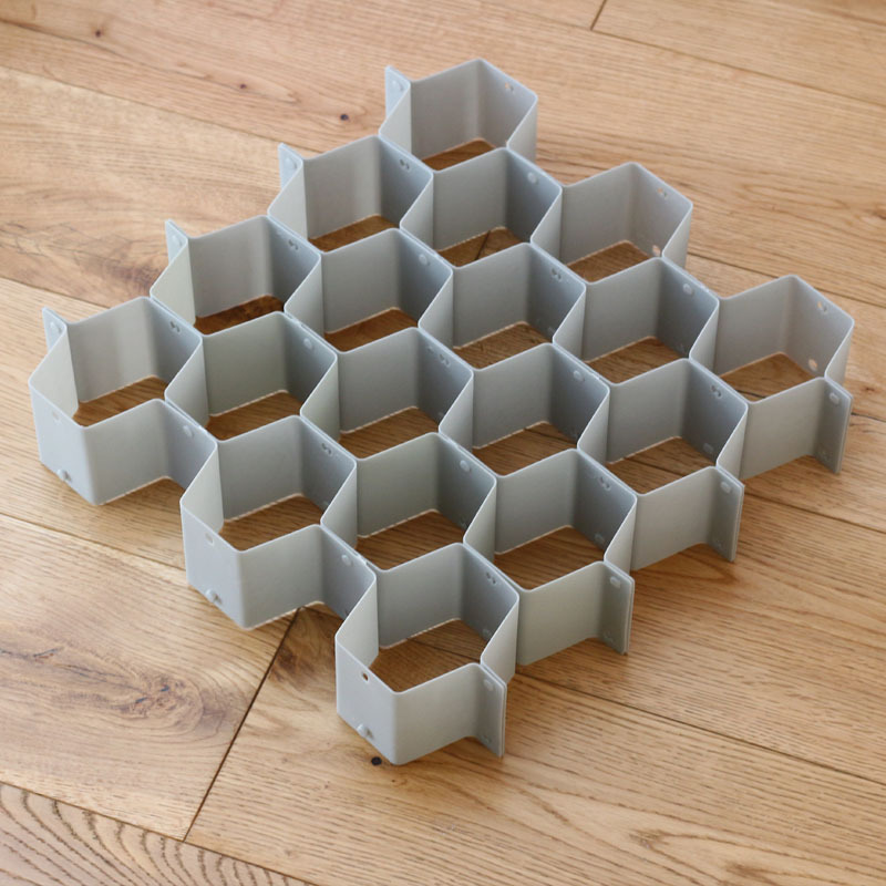 🔥BUY MORE SAVE MORE—(1 SET=8 PCS)DIY Plastic Grid Honeycomb Drawer Divider 