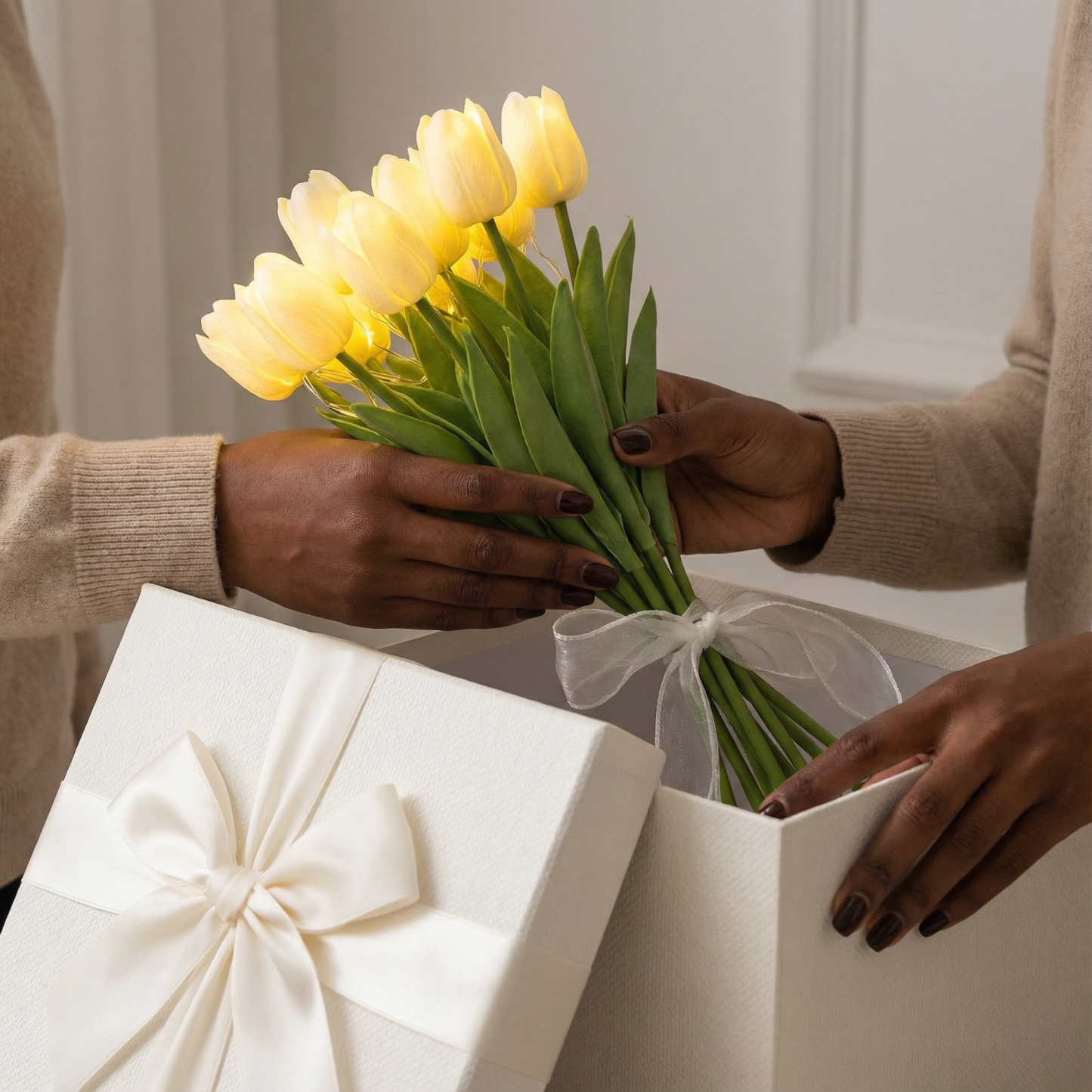 ROMATIC Decorative Artificial Tulips Flower light [13.5"]