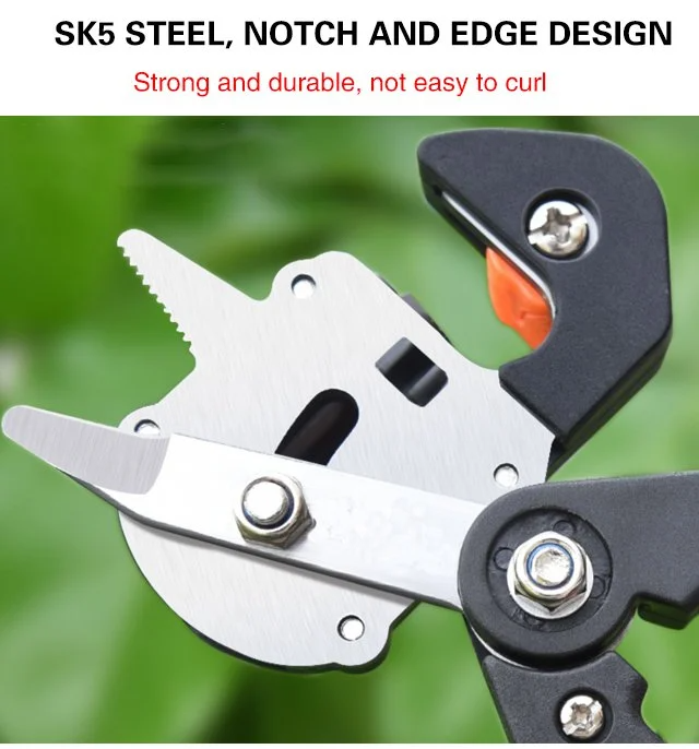 Ergonomic handle of grafting scissors for comfortable use