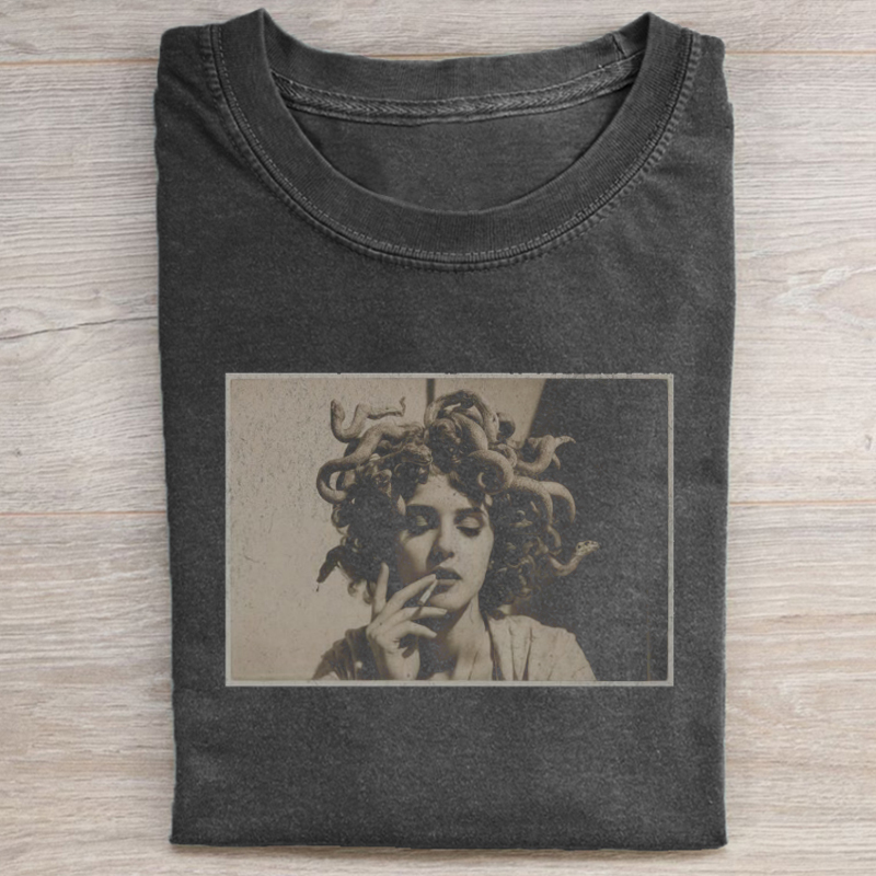 Medusa Smoking T-shirt