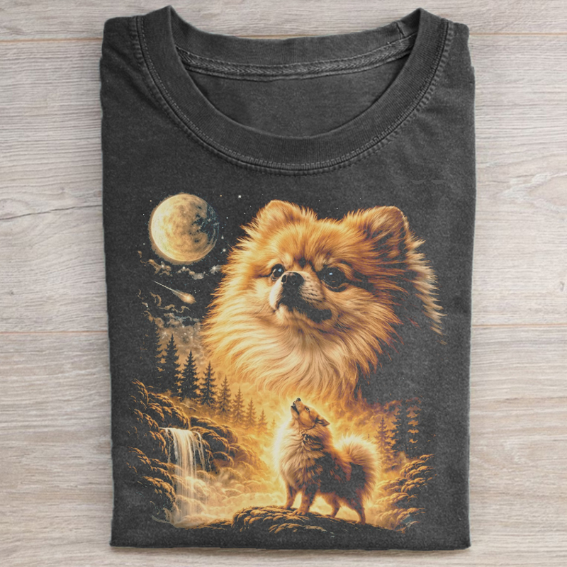 Pomeranian Howling to the Moon T-shirt