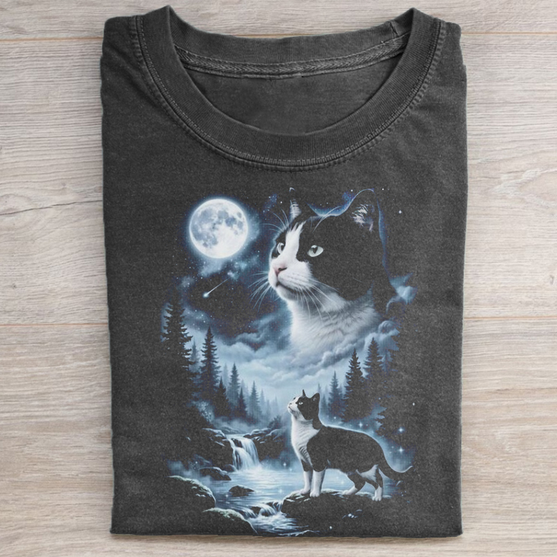 Tuxedo Cat Howling to the Moon T-shirt