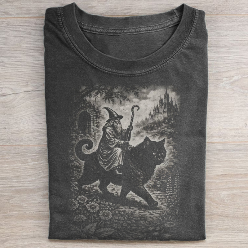 Wizard Cat Rider Vintage T-shirt