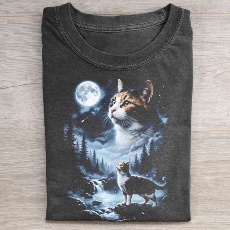 Calico Cat Howling to the Moon T-shirt