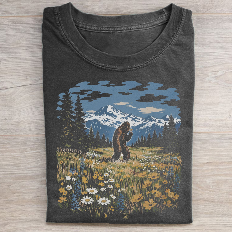 Vintage Sasquatch T-shirt