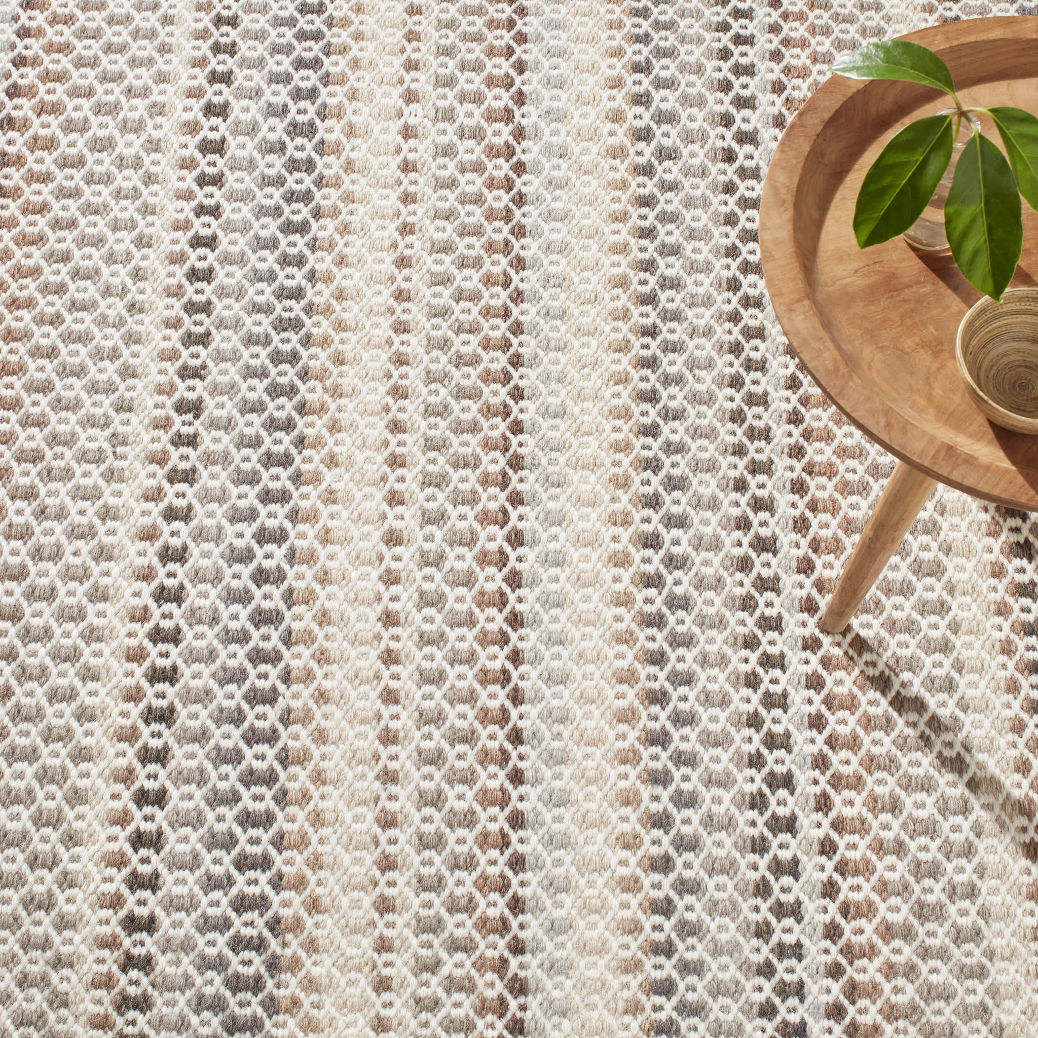 Poppy Handwoven Wool Rug | Natural