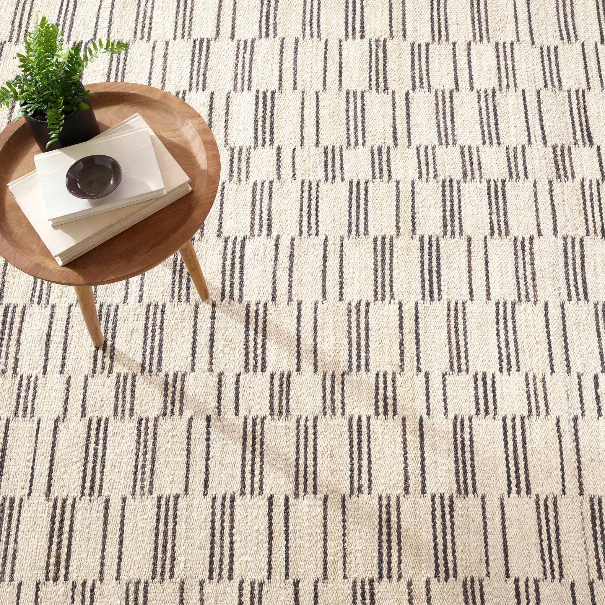 Leni Handwoven Jute Rug | Oatmeal
