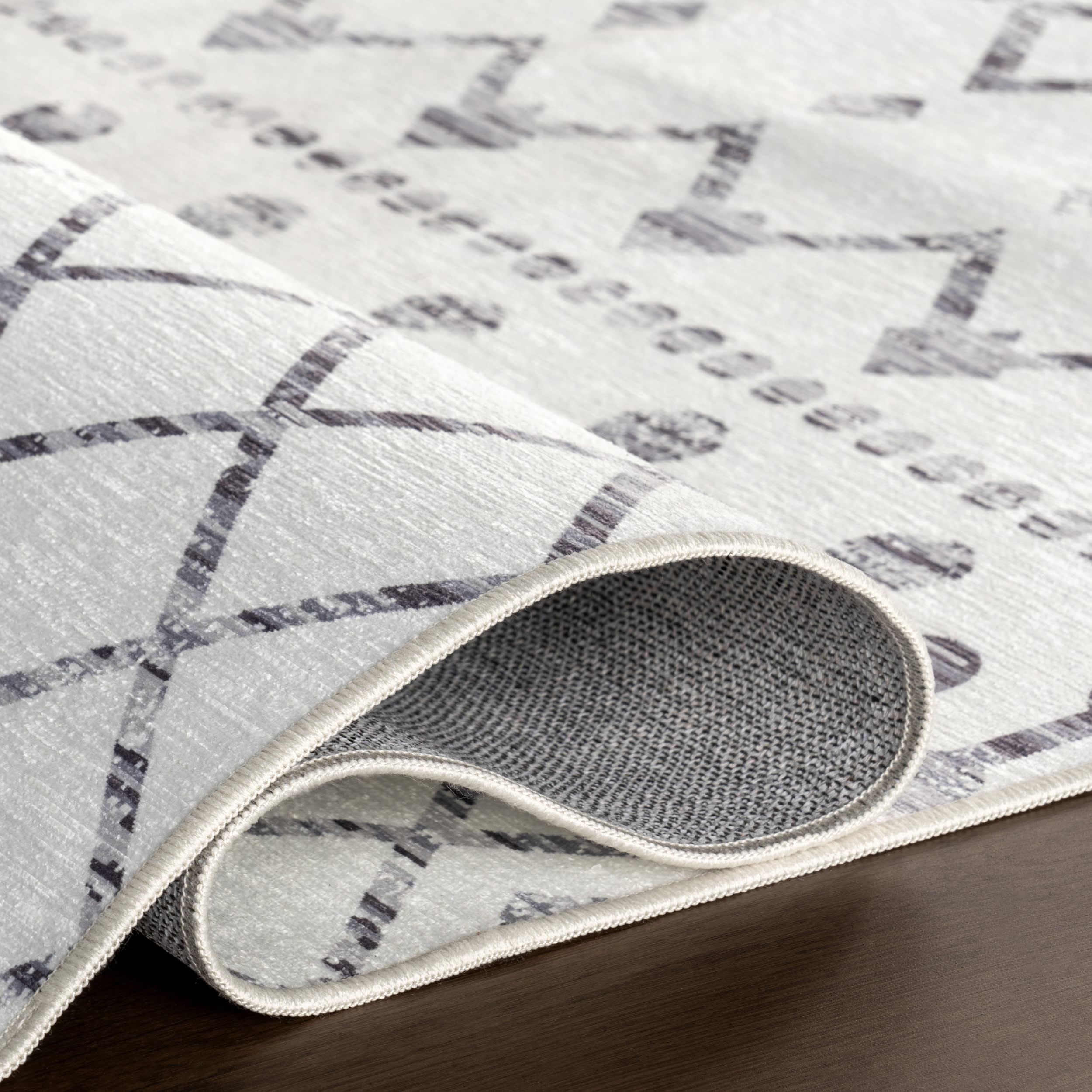 Moroccan Trellis Spill Proof Washable Rug | Grey