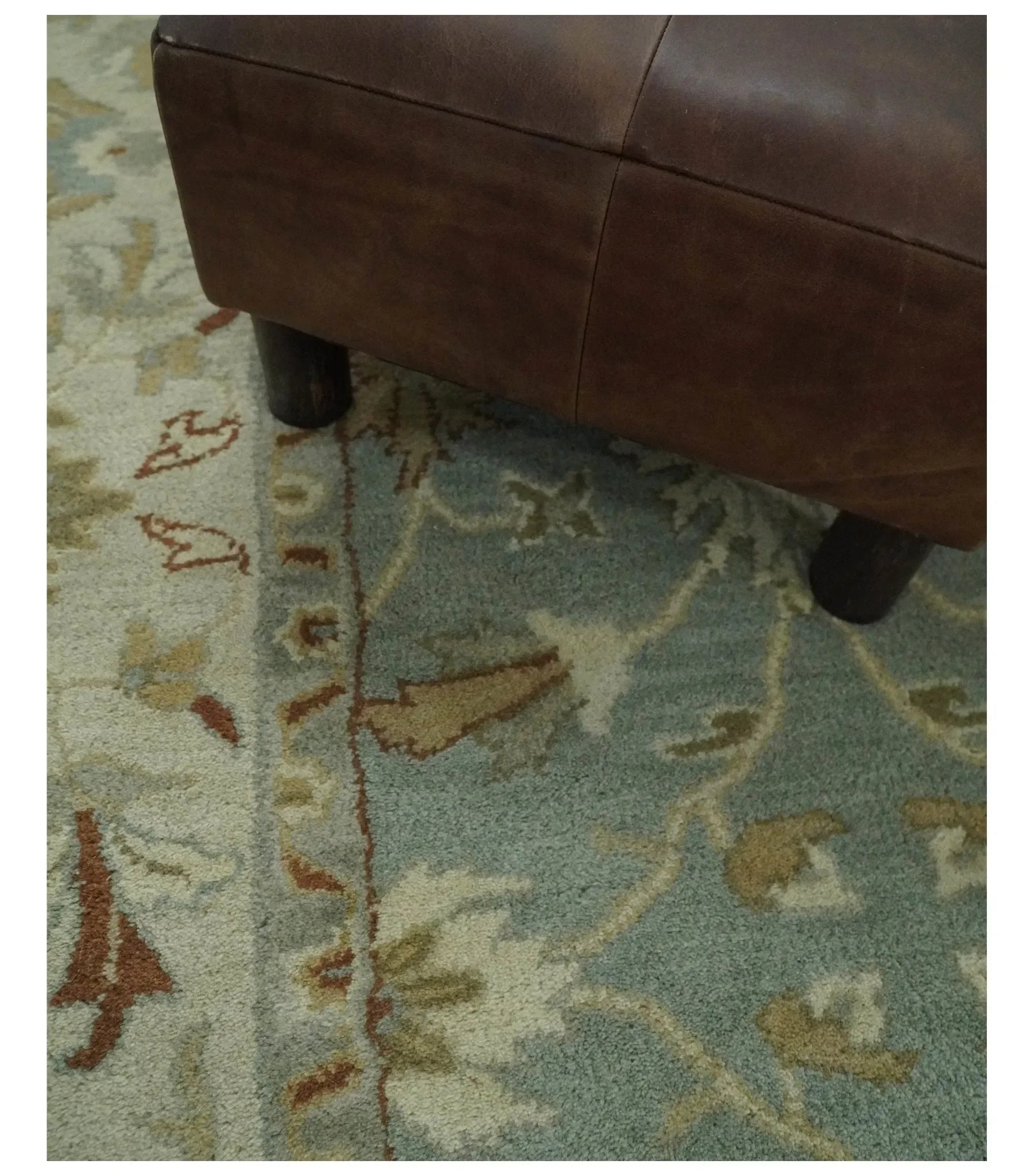 5x8 and 8x10 Blue and Beige Handmade Classic Vintage Design Wool Area Rug | TRDCP117TUF - The Mayfair Hall