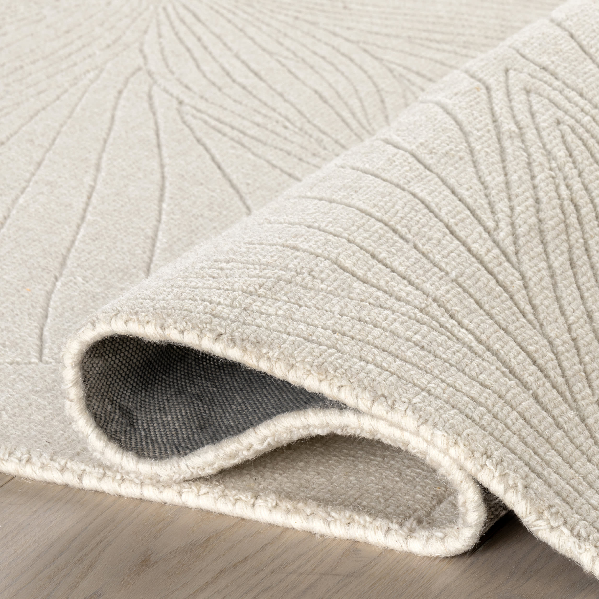 Stillpoint Radiating Pattern Wool Rug | Ivory