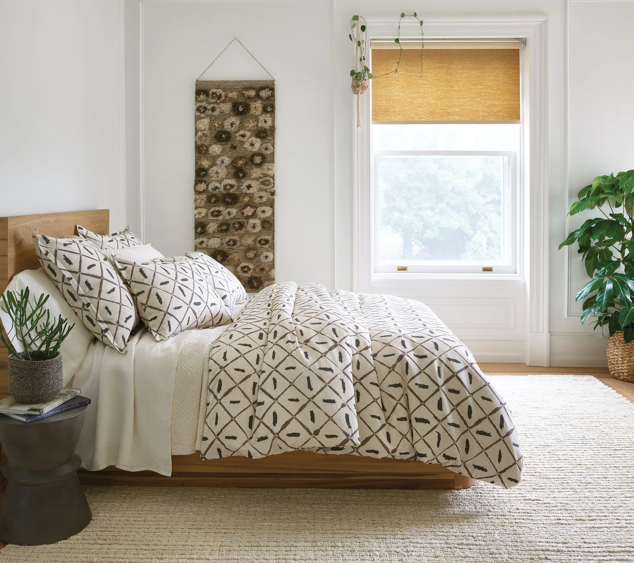 Dunes Handwoven Jute Rug | Bleached Oak