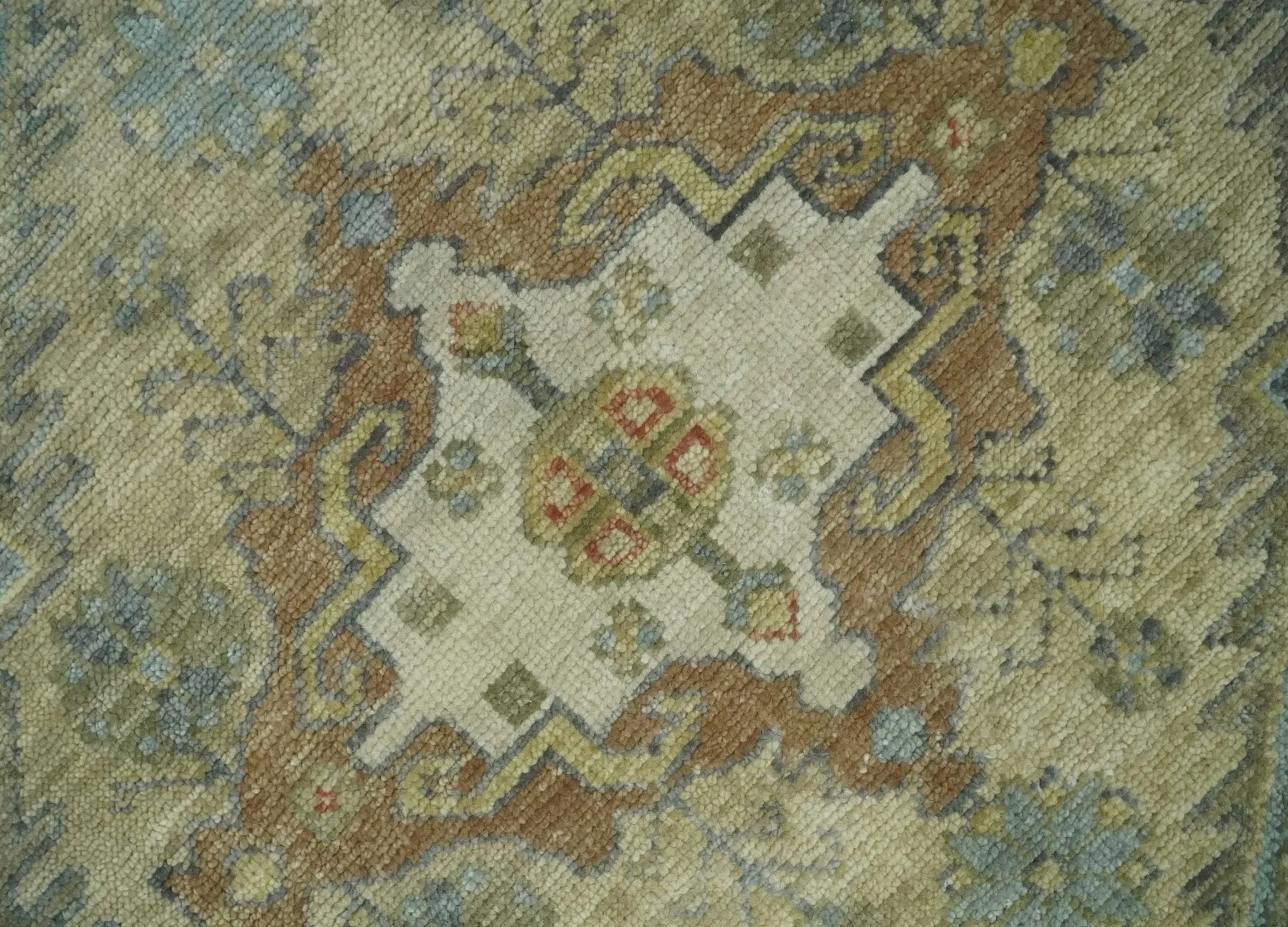 8x10 Hand Knotted Olive and Ivory Traditional Vintage Heriz Serapi Antique Wool Rug | TRDCP1076S - The Mayfair Hall