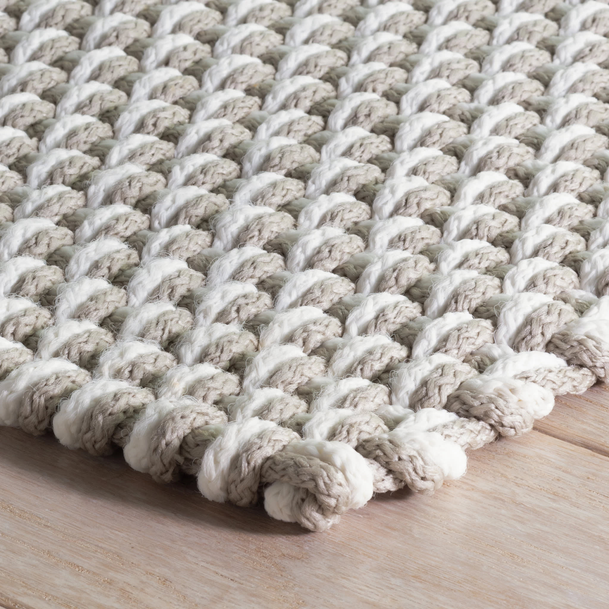 Two-Tone Rope Handwoven Indoor/Outdoor Rug | Platinum/White