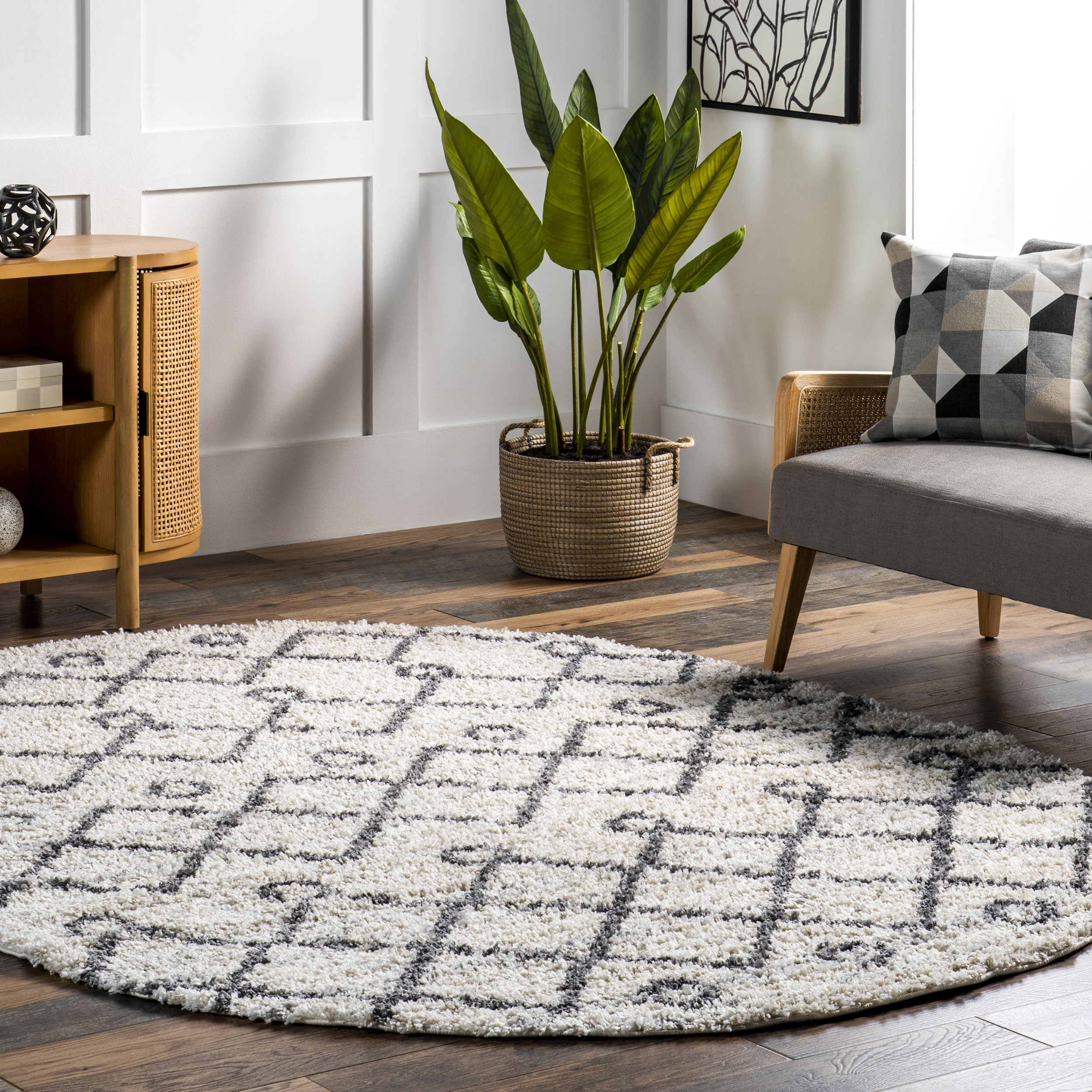 Diamond Moroccan Shag With Tassels Rug | Ivory