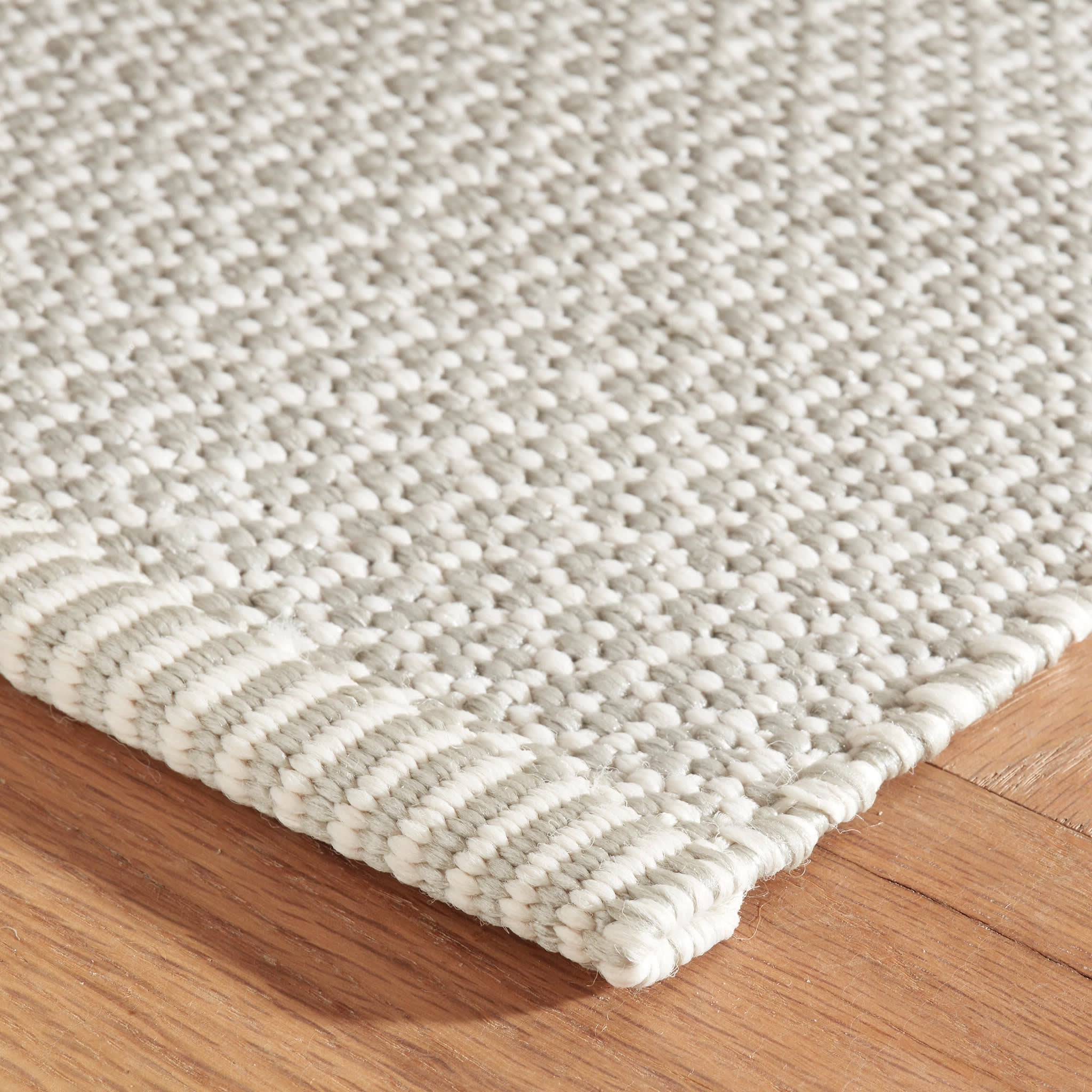 Finn Handwoven Indoor/Outdoor Rug | Platinum