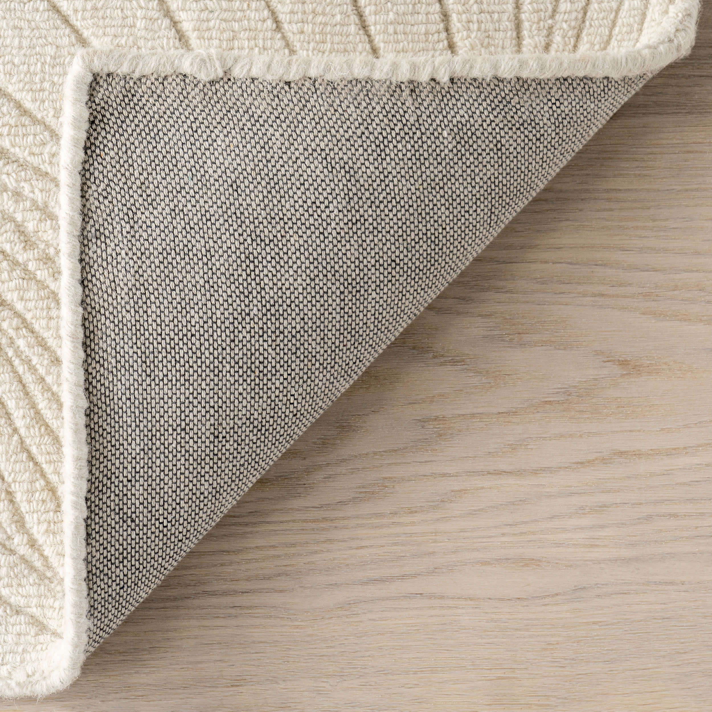 Stillpoint Radiating Pattern Wool Rug | Ivory