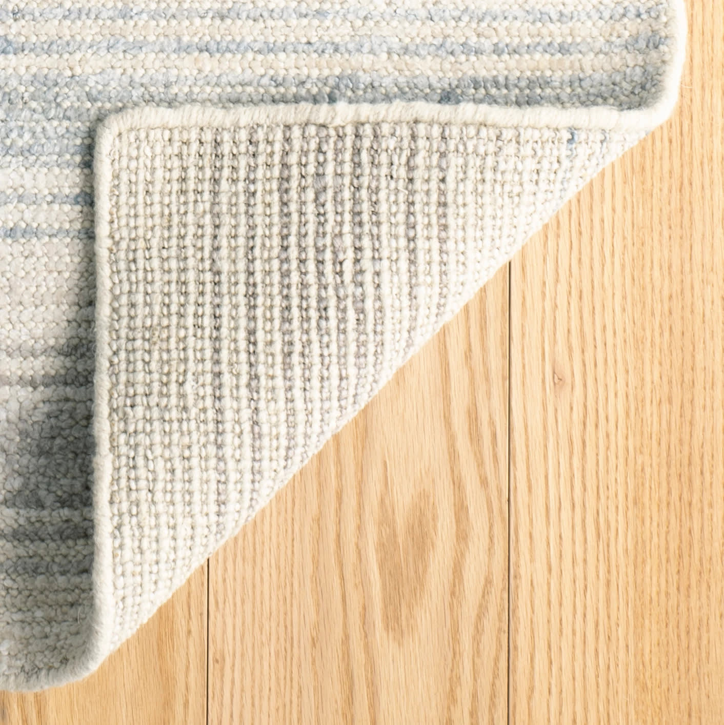 Moonshine Handwoven Cotton/Viscose Rug | Neutral