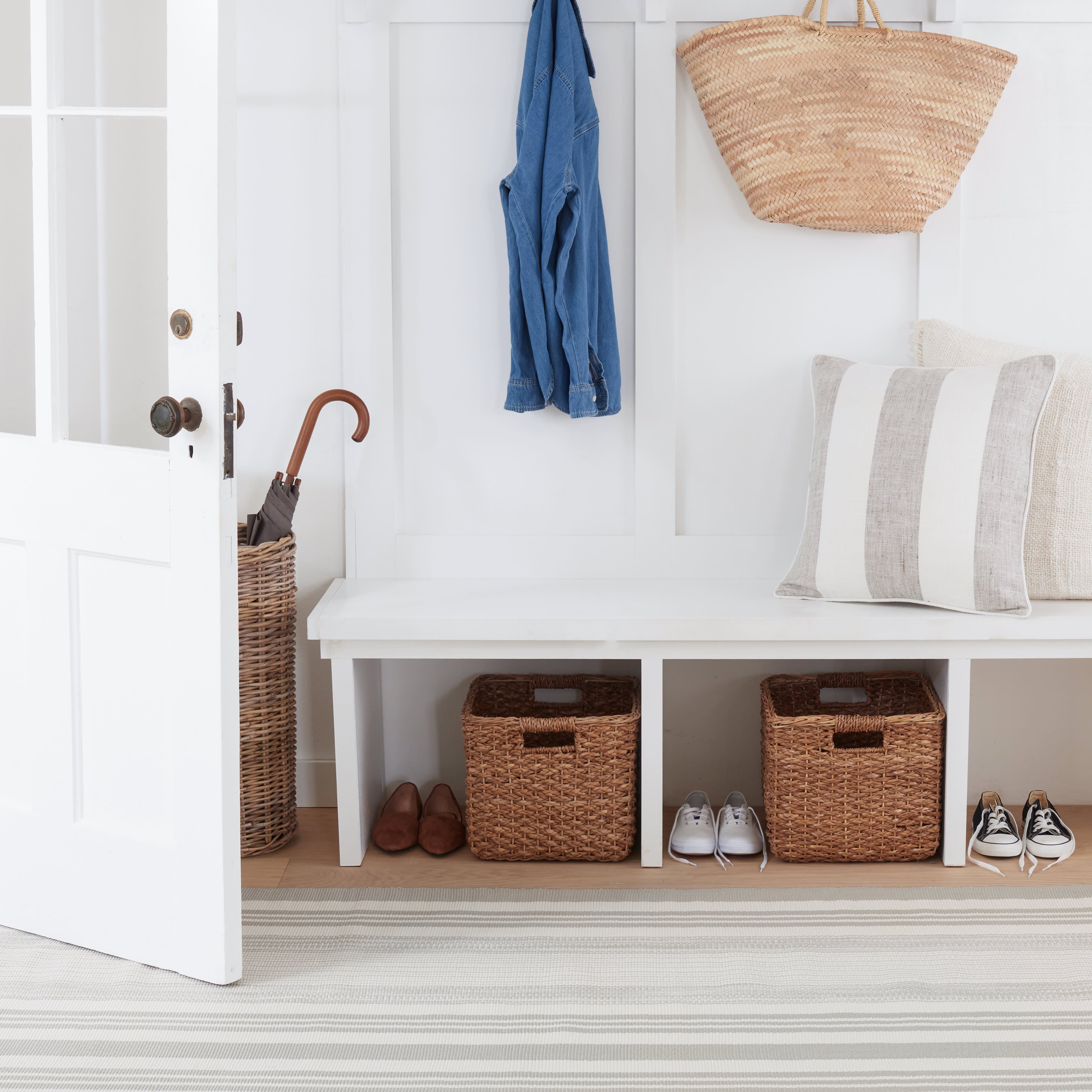 Quincy Stripe Handwoven Indoor/Outdoor Rug | Platinum