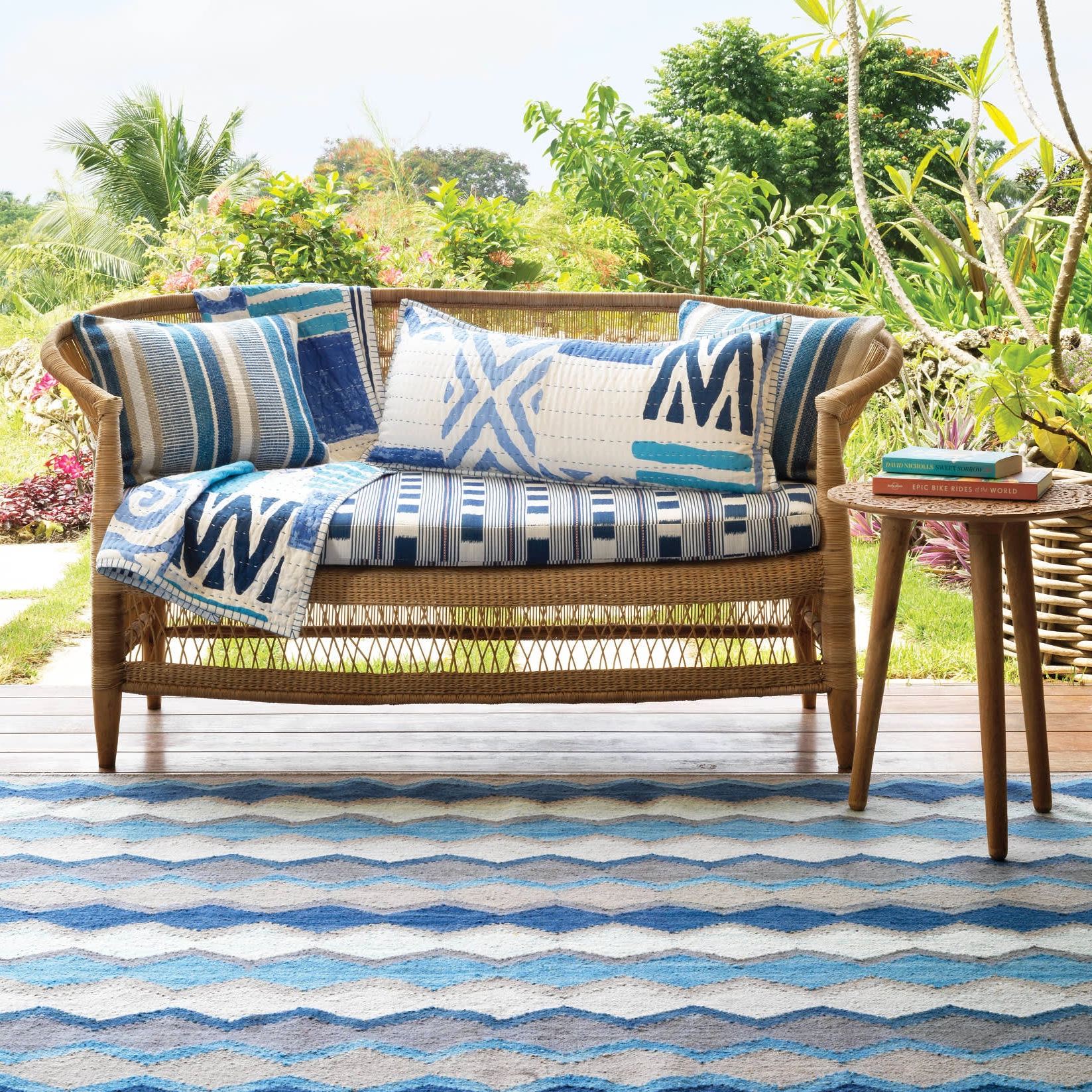 Safety Net Handwoven Indoor/Outdoor Rug | Blue