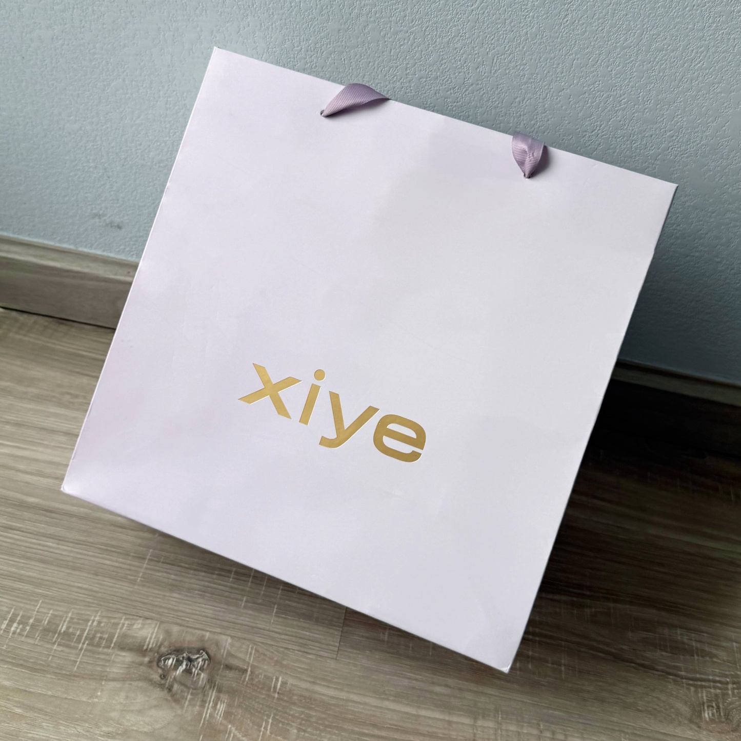 Custom Luxury Shopping Bags