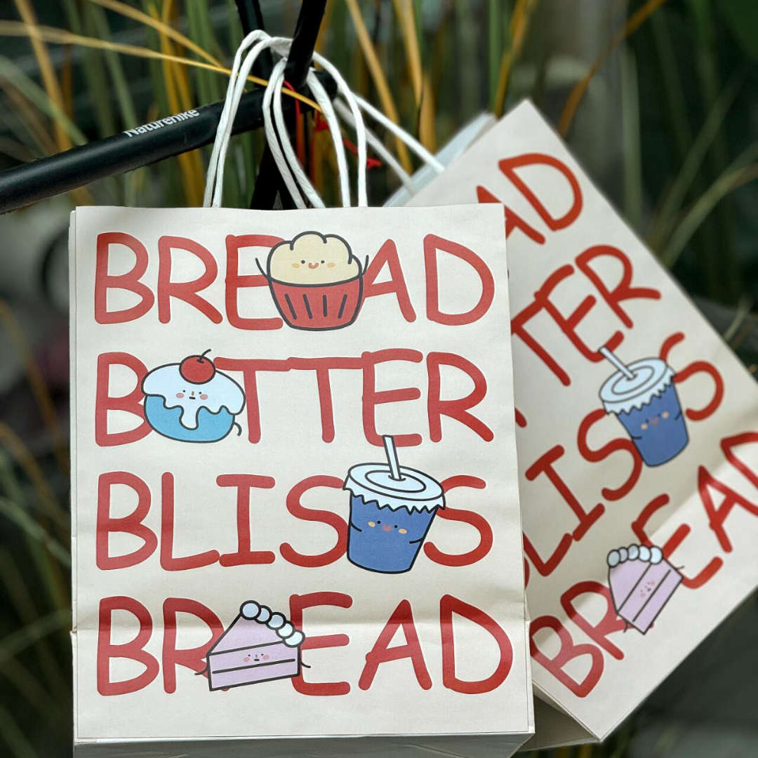 Custom White Kraft Paper Shopping Bag