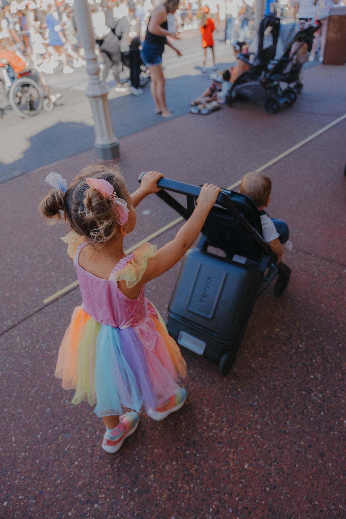  2-in-1 Travel Stroller Suitcase — The Ultimate Family Travel Upgrade