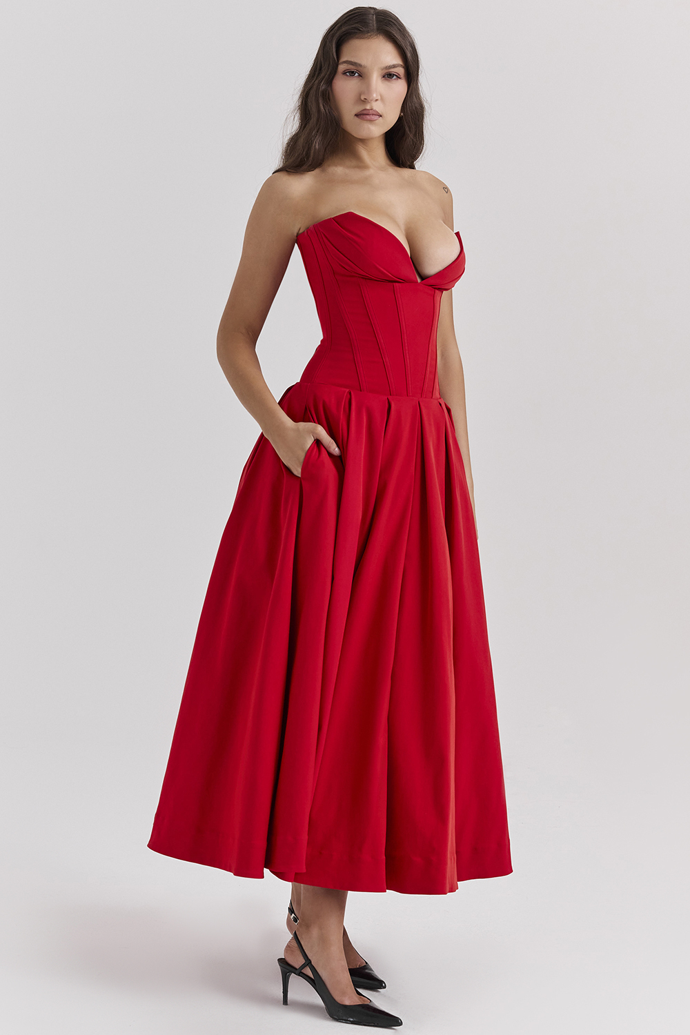 Evelyn Solid Strapless Sweetheart Neck Midi Dress