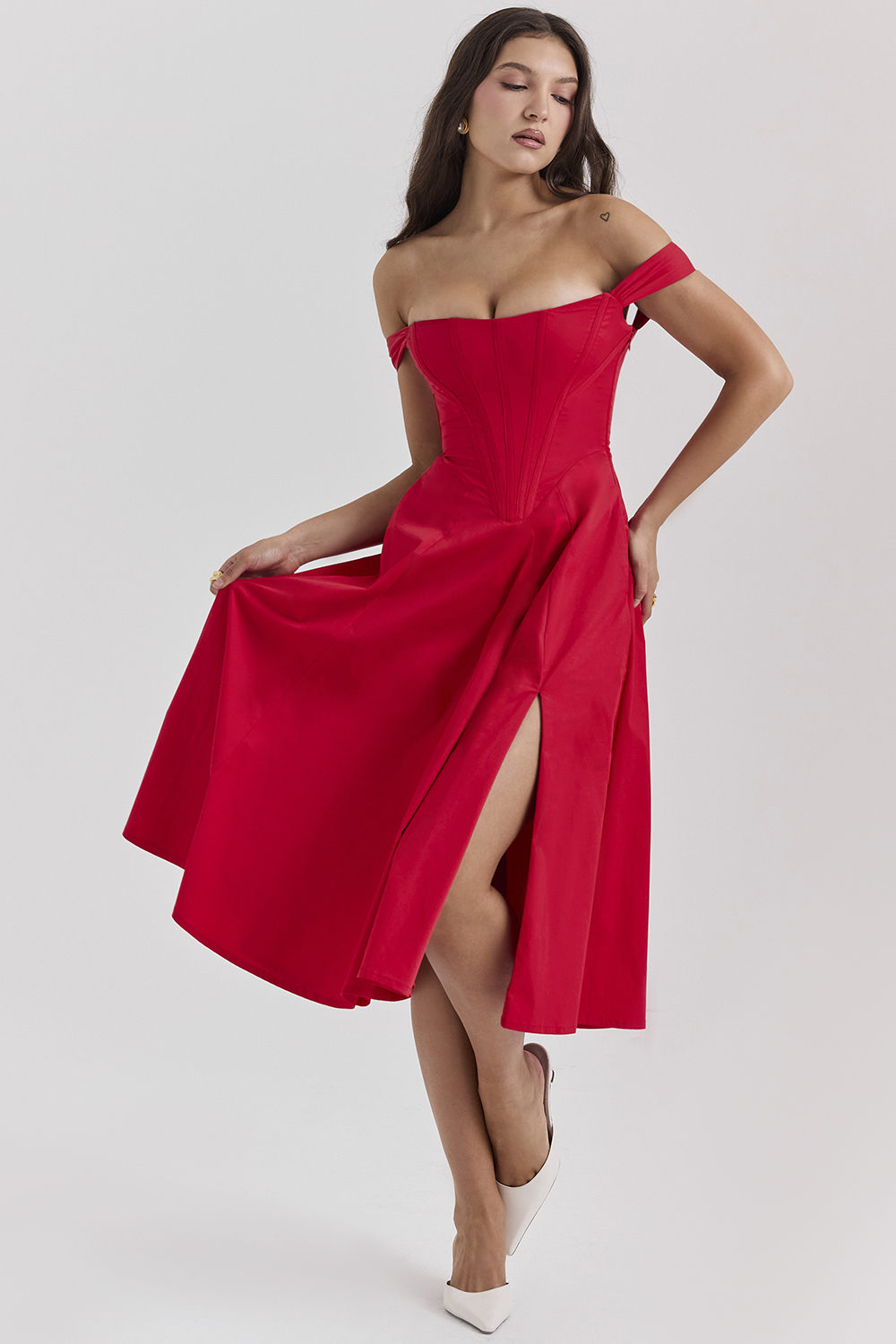 Evelyn Solid Strapless Sweetheart Neck Midi Dress